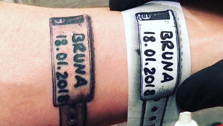 Álex Casademunt presume de su nuevo tatuaje en homenaje a su hija en su Instagram @alex81casademunt