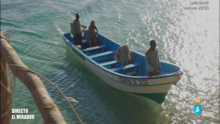 María Lapiedra llega en barca a 'El Mirador | telecinco.es