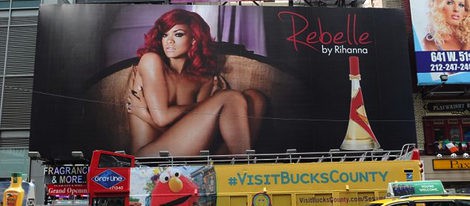 Rihanna en el cartel de Times Square