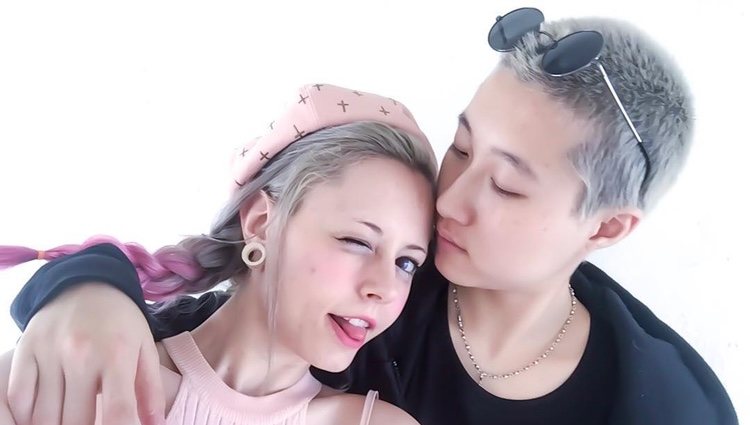 Angie Autumn y Etta Ng posan enamoradas en sus redes sociales | Foto: Instagram