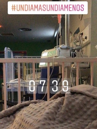 Aurah Ruiz tuvo que llevar al pequeño Nyan al hospital / Instagram