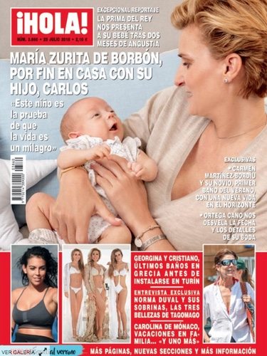 María Zurita presenta a su hijo en la revista Hola