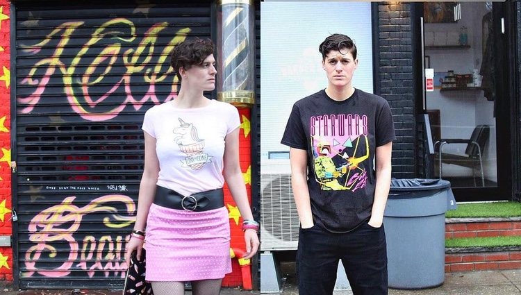 Rain Dove con ropa de chica y de chico / Instagram 