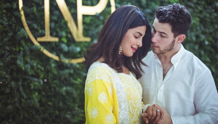 Priyanka Chopra y Nick Jonas hacen oficial su compromiso/Foto:Instagram