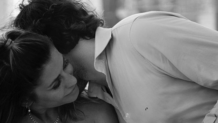 Elena Tablada y Javier Ungría muy cariñosos tras su boda civil en Miami/Foto:Instagram