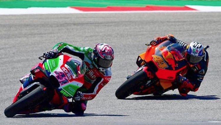 Los hermanos Espargaró en una carrera de MotoGP | Foto: Instagram Aleix Espargaró