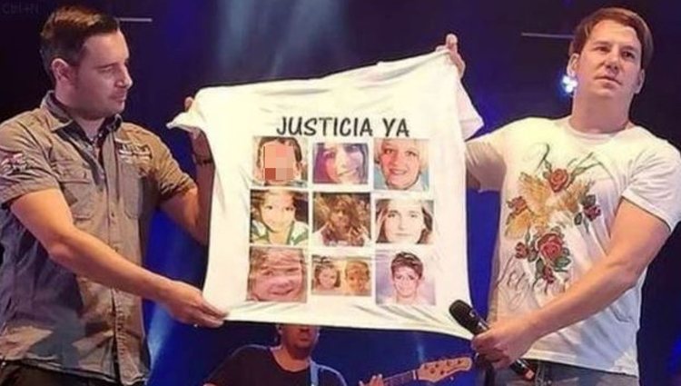 La camiseta de la discordia durante el concierto / Foto: Instagram