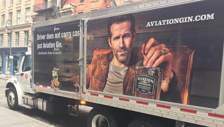 Campaña de publicidad para Aviation Gin de Ryan Reynolds/@vancityreynolds