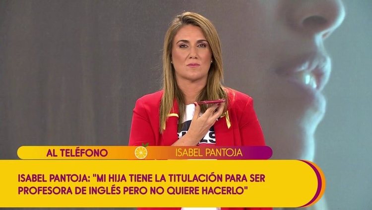 Carlota Corredera hablando con Isabel Pantoja / Foto: Telecinco.es