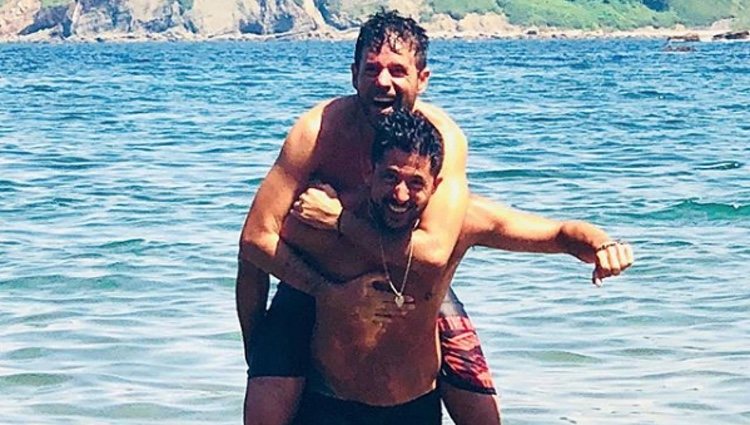 Pablo y Luis López disfrutando del verano | Foto: Instagram Pablo López