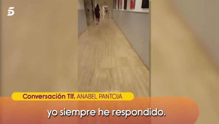 Anabel Pantoja en los pasillos de Telecinco / Foto: Telecinco.es