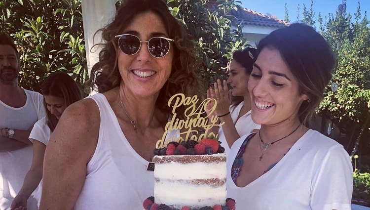 Paz Padilla junto a su hija, Ana Ferrer Padilla, celebrando su 49 cumpleaños / Fuente: @paz_padilla