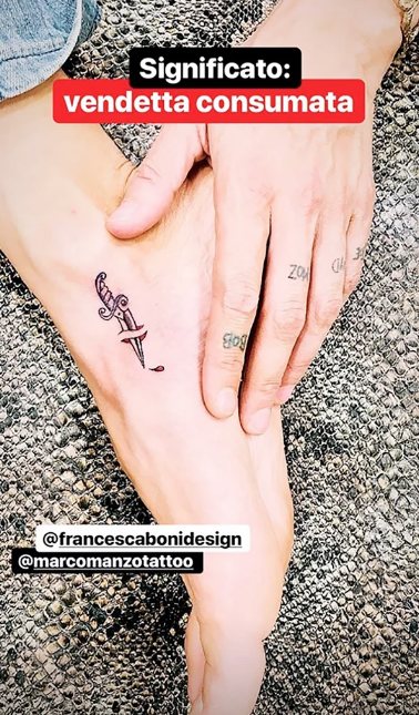 El tatuaje de Argento sobre Rose McGowan | Foto: Instagram Asia Argento