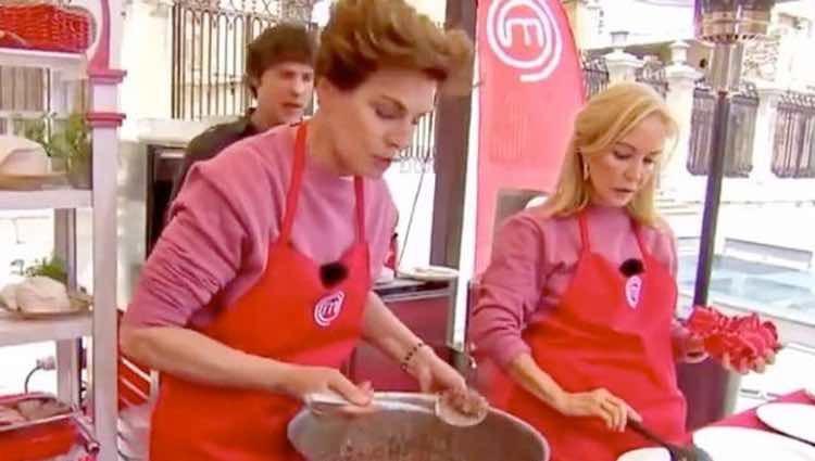 Carmen Lomana y Antonia Dell'Atte cocinando juntas / RTVE.es