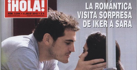 Iker Casillas visita por sorpresa a Sara Carbonero en el set de televisión de la Eurocopa 2012