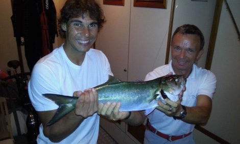Rafa Nadal se dedica a la pesca mientras se recupera de su lesión de rodilla