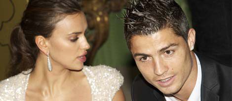 Cristiano Ronaldo y su novia Irina Shayk durante una entrega de premios