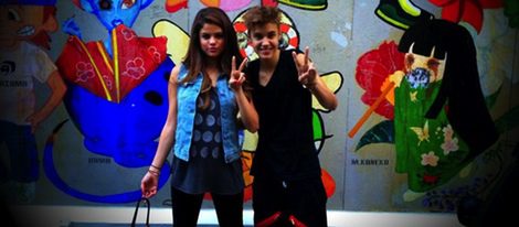 Selena Gomez y Justin Bieber viajan a Japón y demuestran el buen momento por el que pasa su relación