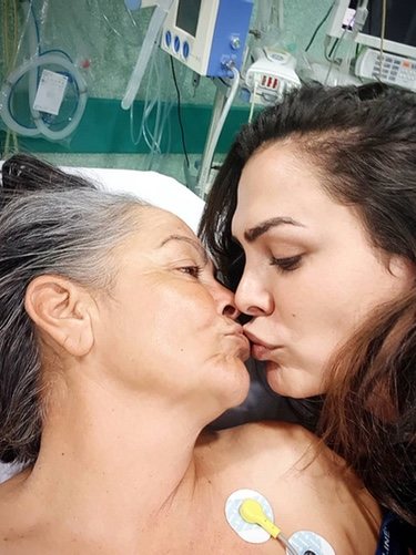 Amor Romeira, muy cariñosa con su madre/ Foto: Instagram