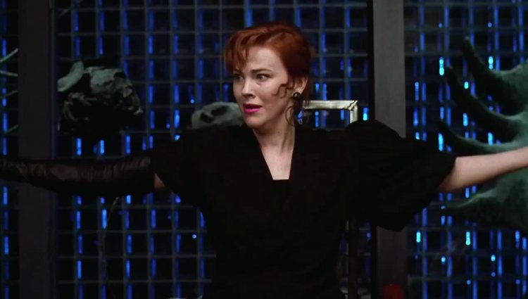 Catherine O'Hara como Delia Deetz en la película 'Beetlejuice (Bitelchus)'
