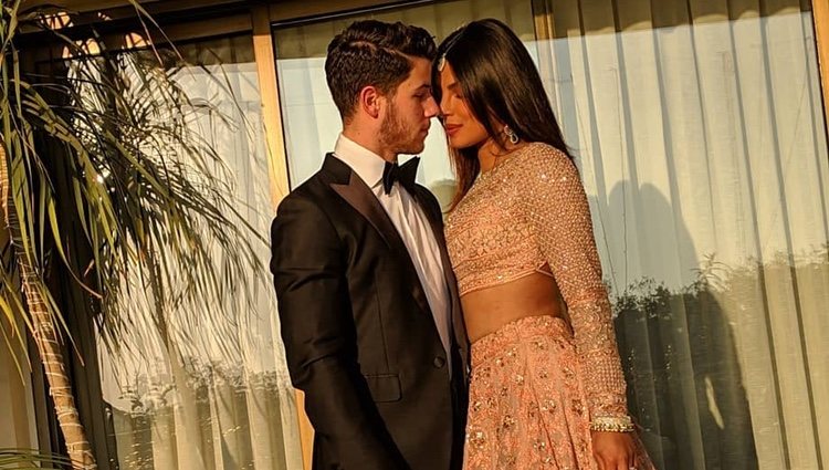Fotografía que Priyanka Chopra y Nick Jonas en la ceremonia | Foto: Instagram