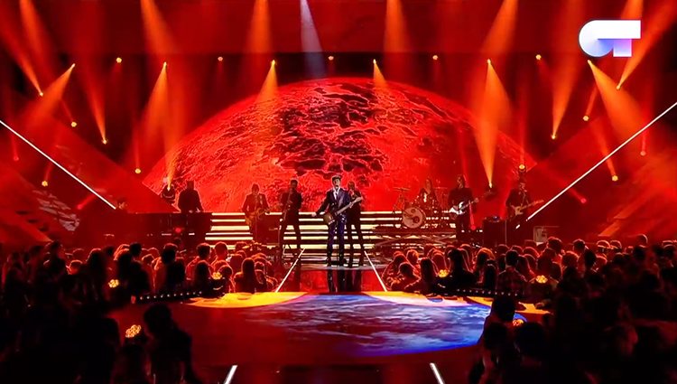 Actuación de Alfred con su banda en OT 2018 presentando 'De la Tierra hasta Marte'