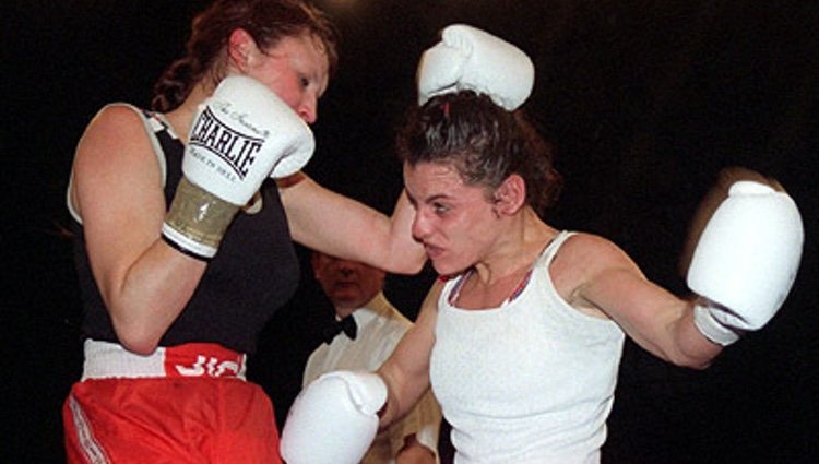 María Jesús Rosa boxeando