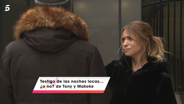 María Verdoy con el testigo de la discoteca | Foto: telecinco.es