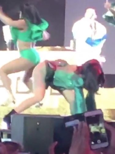 Cardi B haciendo twerking en su concierto | Foto: Instagram