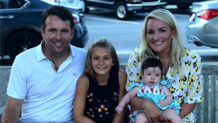 Jamie Lynn Spears junto a su marido y sus hijas/Foto:Instagram