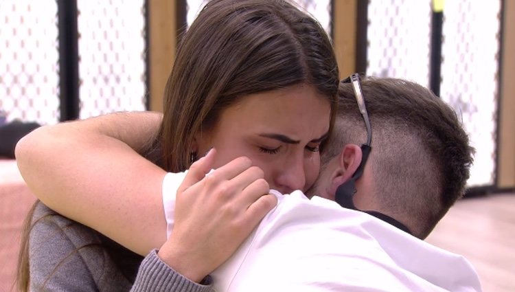 Alejandro y Sofía se abrazan con cariño | Foto: Canal 24 Horas 'GH DÚO'
