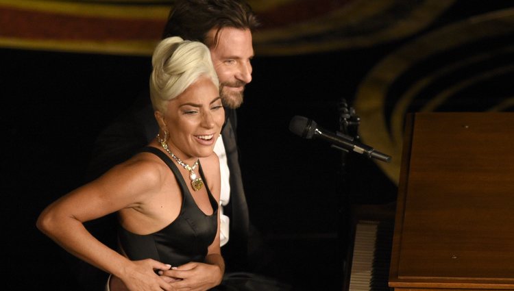 Lady Gaga y Bradley Cooper durante su actuación en los Oscar 2019