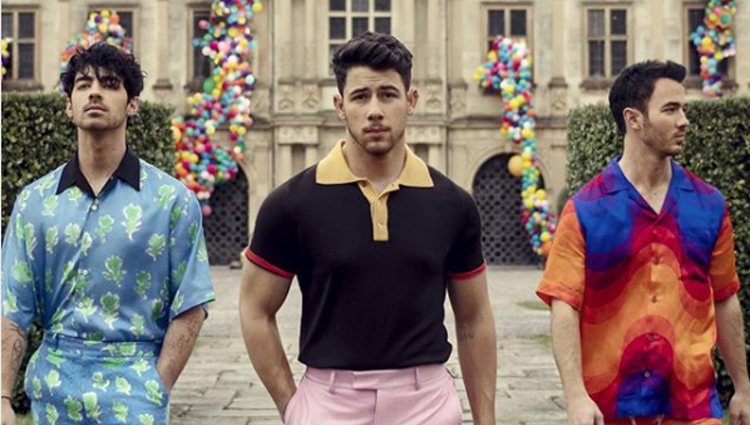 Portada del nuevo single de los Jonas Brothers
