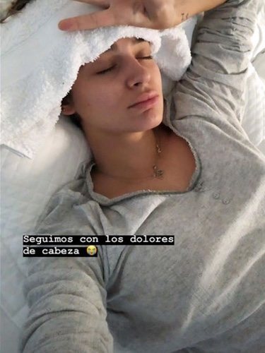 Laura Escanes con dolor de cabeza/ Foto: Instagram