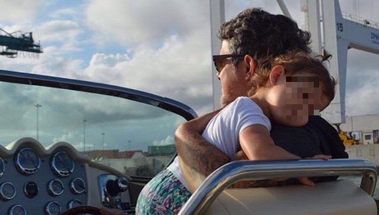 Alejandro Sanz con su hija Alma / Instagram