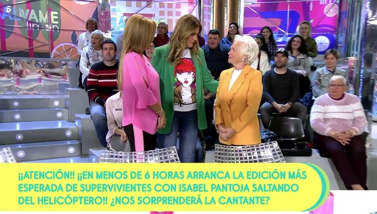 Belén Esteban junto a Carlota Corredera y su madre Doña Carmen Foto: Telecinco