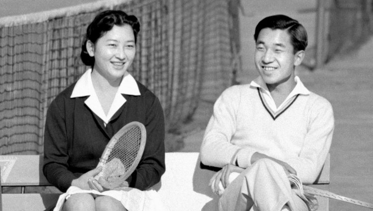 Los Emperadores Akihito y Michiko de Japón cuando eran jóvenes | Pinterest