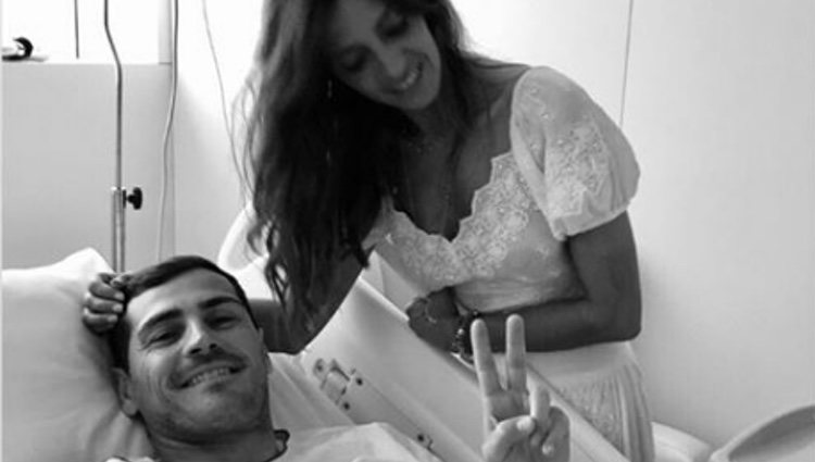 Sara Carbonero apoya a Iker Casillas en el hospital tras el infarto / foto: Instagram Sara Carbonero