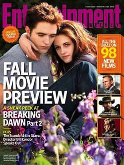 Kristen Stewart y Robert Pattinson posan como dos enamorados Bella y Edward en la portada de Entertainment Weekly