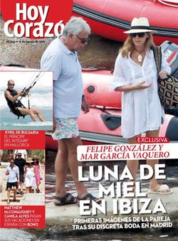 Felipe González y Mar García Vaquero disfrutan de su luna de miel en Ibiza