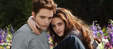 Salen a la luz tres nuevas fotografías de Kristen Stewart y Robert Pattinson en 'Amanecer.Parte 2'