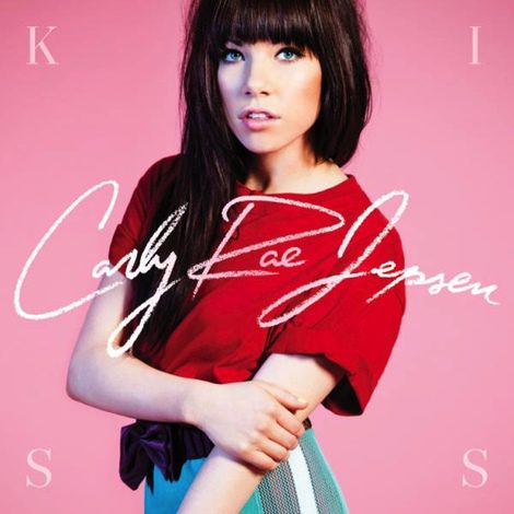 Carly Rae Jepsen presenta la portada de su nuevo disco 'Kiss'