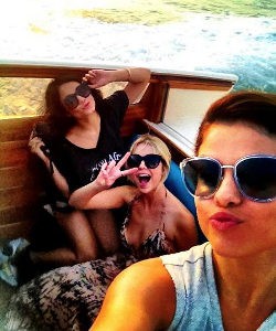 Selena Gomez, Ashley Benson y Vanessa Hudgens en el Festival de Venecia