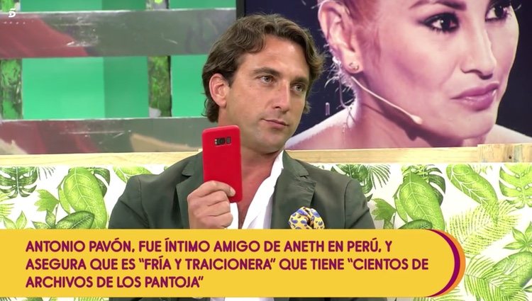 Antonio Pavón hablando sobre Aneth Acosta en 'Sálvame'