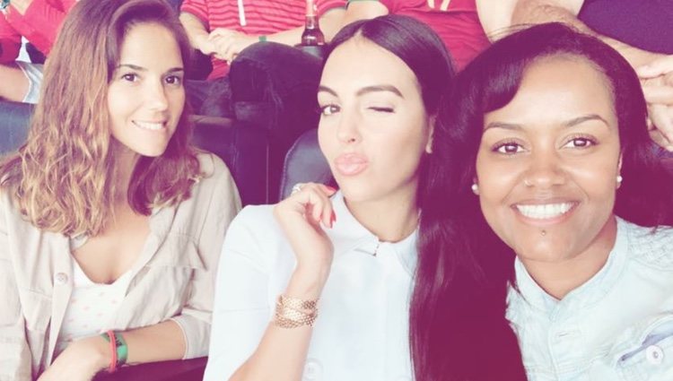 Georgina Rodríguez con unas amigas apoyando a Cristiano Ronaldo/ Foto: Instagram