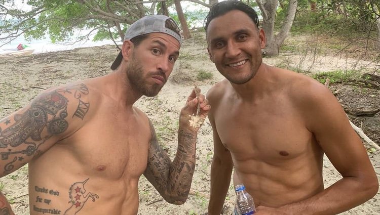 Sergio Ramos con su nuevo tatuaje y su amigo Keylor Navas / Foto: Instagram