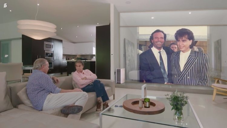 'El Puma' recuerda cuando grabó su tema junto a Julio Iglesias en 'Mi casa es la tuya' Foto: Telecinco