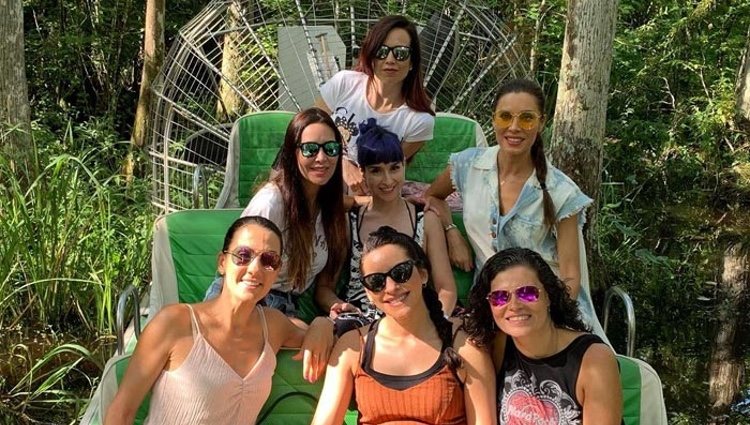 Pilar Rubio con sus amigas disfrutando de una nueva aventura/ Foto: Instagram