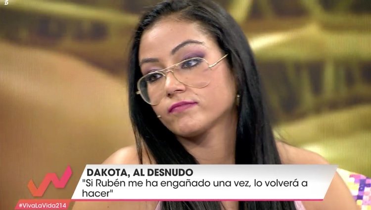 Dakota habla sobre su situación actual con Rubén / Foto: Telecinco.es
