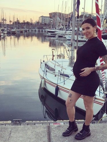 Thais Sánchez mostrando su barriga de embarazada/Foto: Instagram
